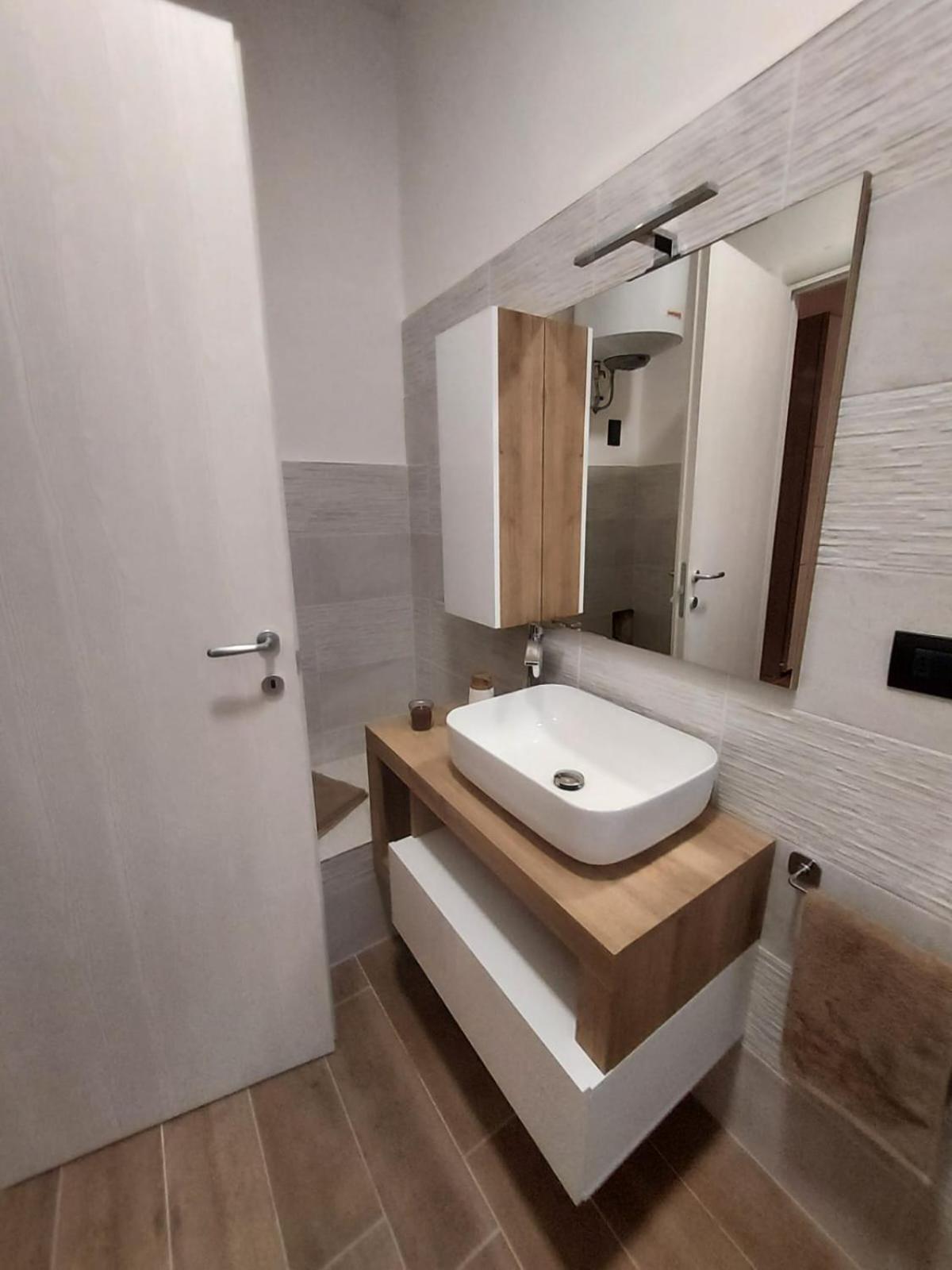 La Casa Antica Bed & Breakfast Modugno Bagian luar foto